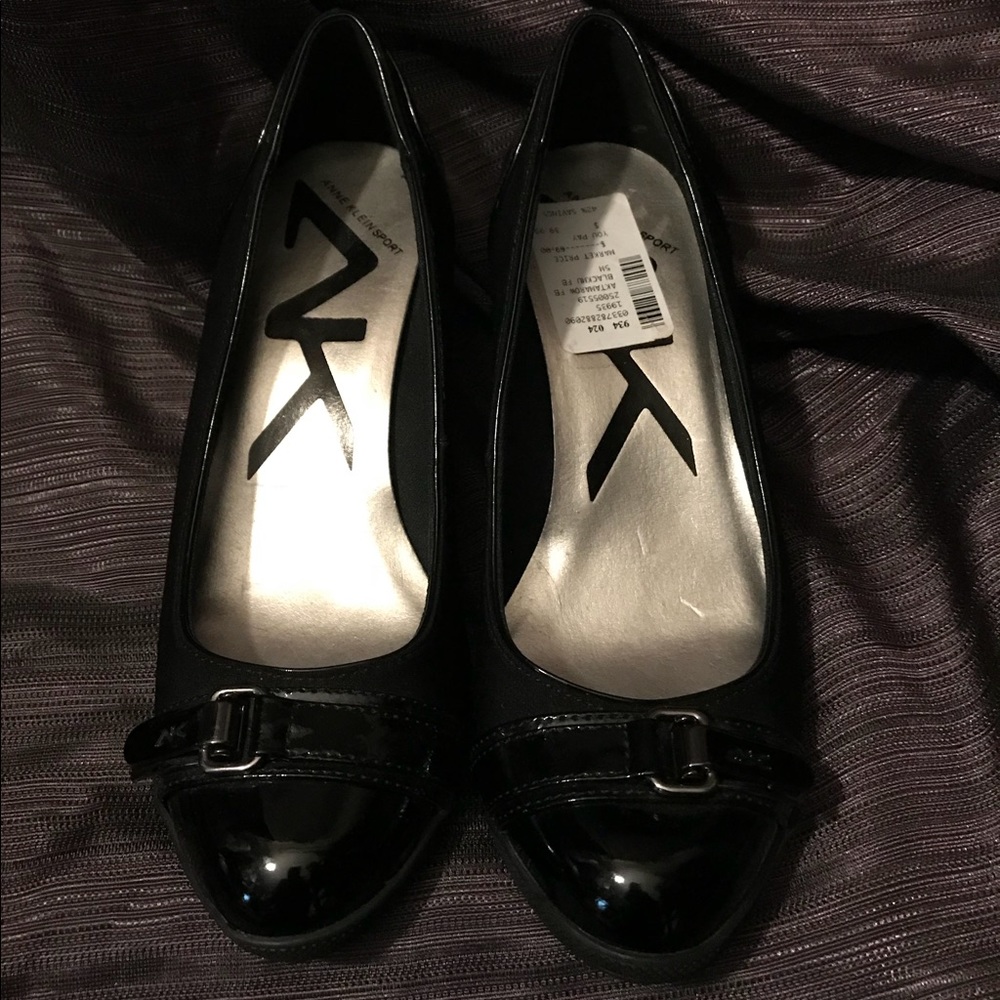 *NWT* Anne Klein Tamarow wedges
